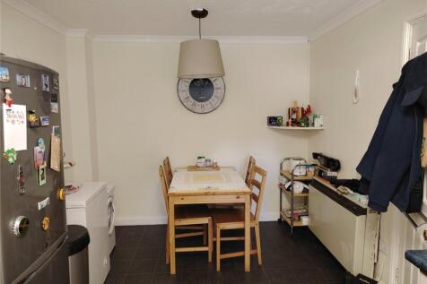 Simons Mews, Chard, Somerset, TA20 photo 3