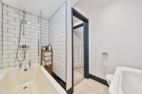 1294097-9-682f32f...