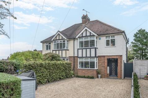 Leatherhead, KT22 - property photo