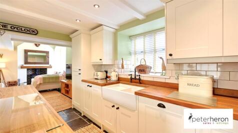 Kitchen &amp; Dining Area