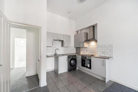 Well fitted kitchen