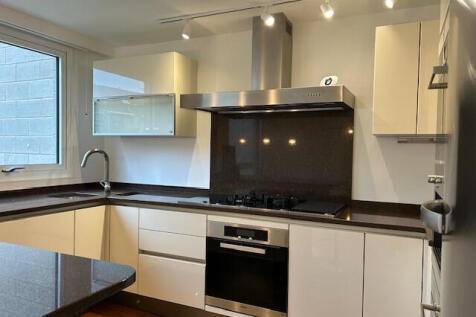 Lakeview Court, Leeds, West Yorkshire, LS8 photo 4