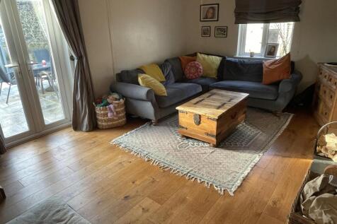 Sitting Room.JPG