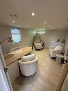 WhatsApp Image 2025-10-20 at 16.22.17_cbd81656