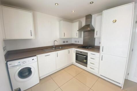 Wheatley Drive, Cottingham photo 5