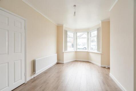 80 Bushmore Road_1.jpg