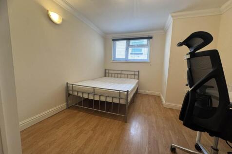 Room 1 (2)