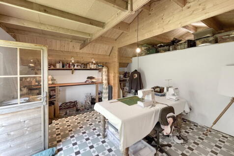 Property Image 28