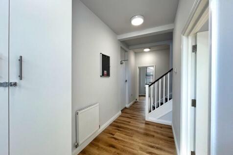 Balmoral Road, Westcliff On Sea photo 4