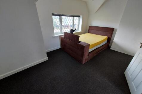 MAIN BED