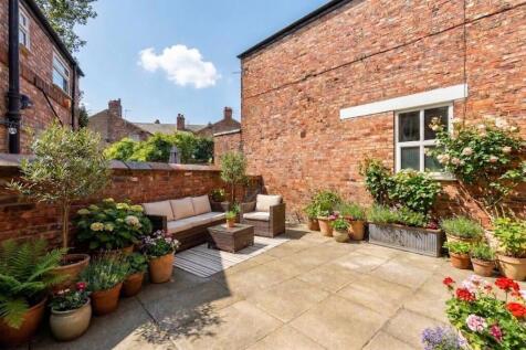 Courtyard Garden