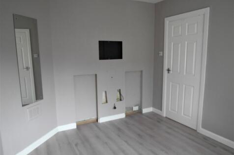 Winrose Avenue, Middleton, LS10 photo 5