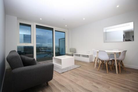 Living Area - Skylar