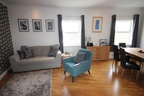 Queen Elizabeth Court, Greenwich Way, Waltham Abbey photo 3