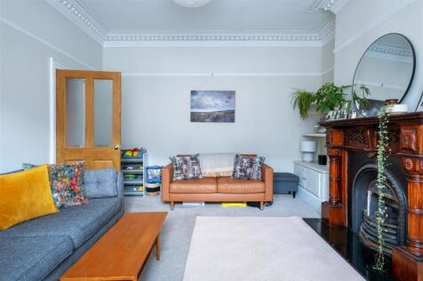 23 Balmoral Terr-3.jpg