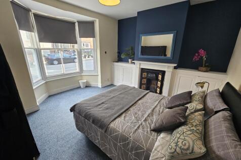 77 Clarendon Street, Leamington Spa photo 2