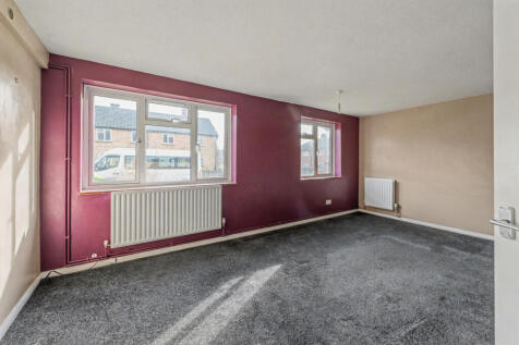 Flat 69 Sutton Field, Whitehill, Bordon, GU35 9BS