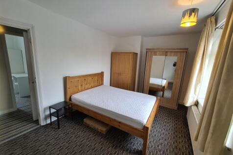 Bedroom - UF