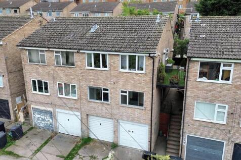 Nottingham, NG4 - property photo