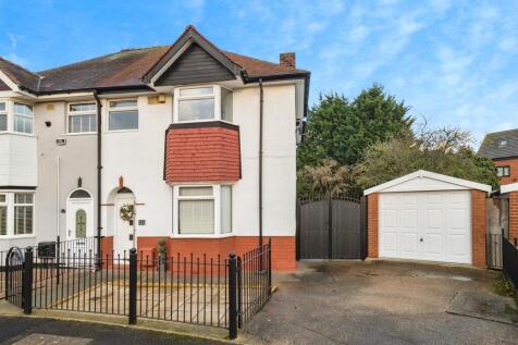 Hull, HU9 - property photo