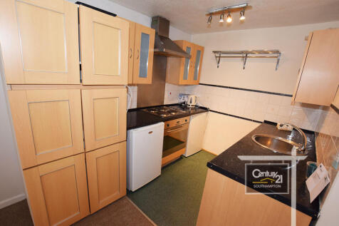 |Ref: R152915|,Farringdon House, Westridge Road, Southampton, SO17 2HP photo 4