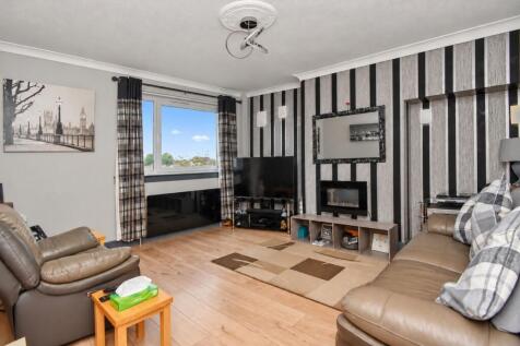 Lounge Angle 1