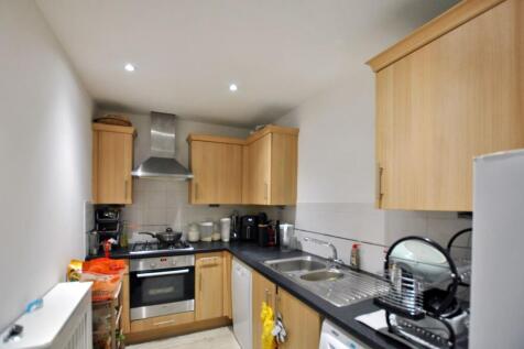 Black Eagle Drive, Northfleet, Gravesend, DA11 photo 3