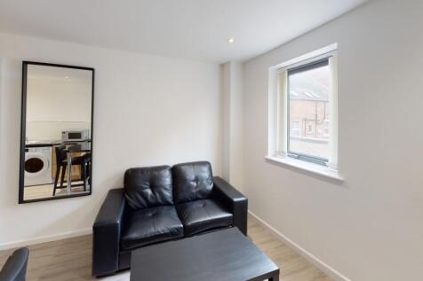 11-Cymbeline-Living-Room