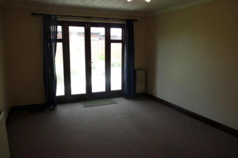 Oak Drive,Beck Row,IP28 photo 2