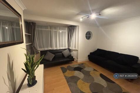 Hanover Avenue, Feltham, TW13 photo 3