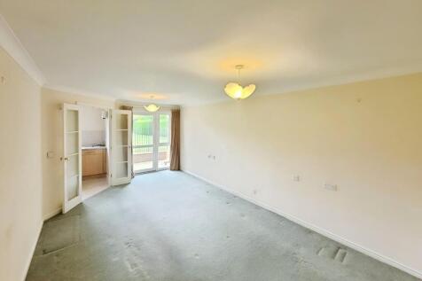 Garden House Court - Lounge.jpg