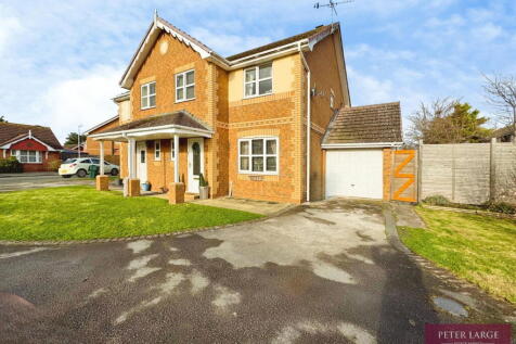 Rhyl, LL18 - property photo