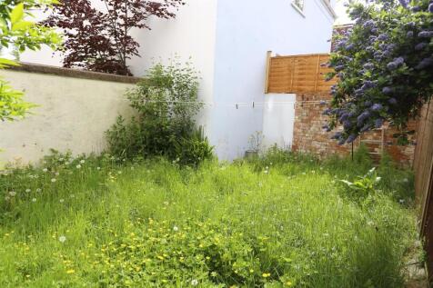 3, 31 St Aubyns garden.jpg