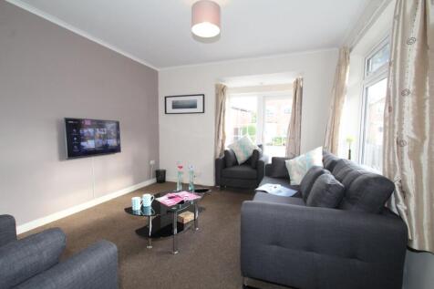 5-bed detached on Rathmines Close, Nottingham, NG7, £3,694/mo