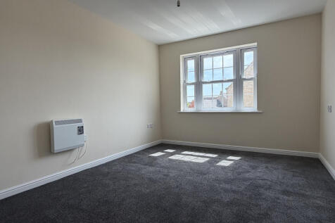 Longchamp Drive, Ely, Cambridgeshire photo 4