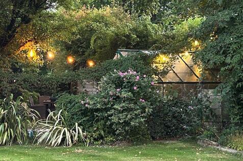 Garden &amp; Greenhouse