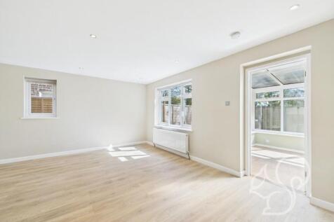 Woodside Close, Bury St. Edmunds photo 3