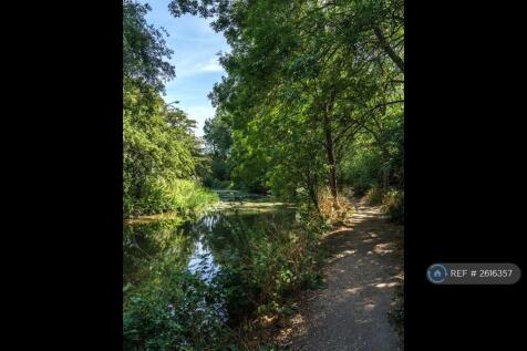Walk Along The River At Hauxton