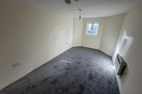 High Street North, Dunstable photo 4