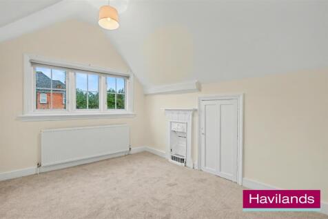 2 Old Park Ridings N21 2EU-15.jpg