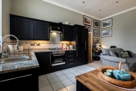 Clifton Drive South, Lytham St Annes, FY8 photo 4