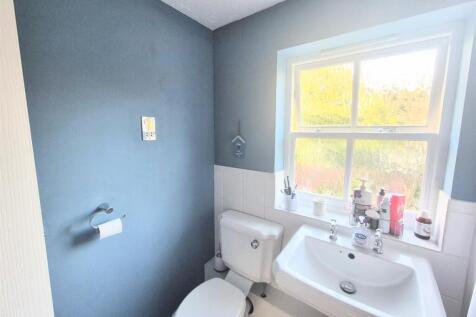 CLOAK ROOM