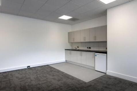 696 Stirling Road 5.jpg