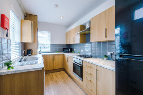20 Deuchar Street Kitchen 2