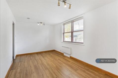 Living/Bedroom