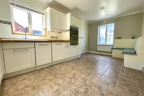 Gaveller Road, Redhouse, Swindon, Wiltshire, SN25 photo 3