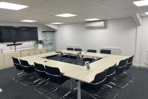 Business Park to rent Image 6