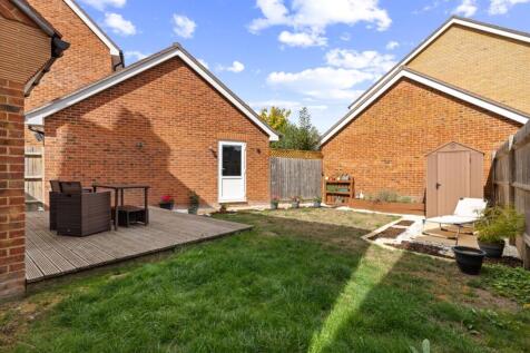Garden reverse angle