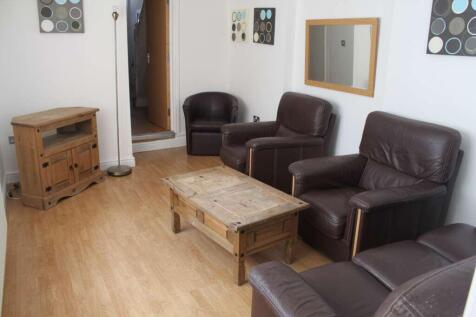 6-bed terraced on 6 Bedroom House at Alfred Street, Roath, Cardiff, CF24 4TZ, £3,300/mo