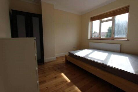 Medway Drive, Perivale, Greenford, Greater London, UB6 photo 4